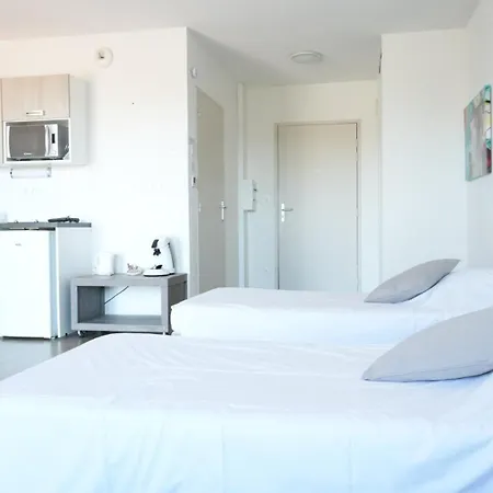 Hotel apartamentowy Zenao *