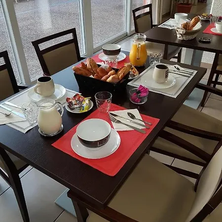 Zenao Hotel apartamentowy